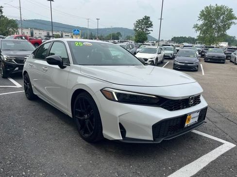 Used 2025 Honda Civic Sport image 6