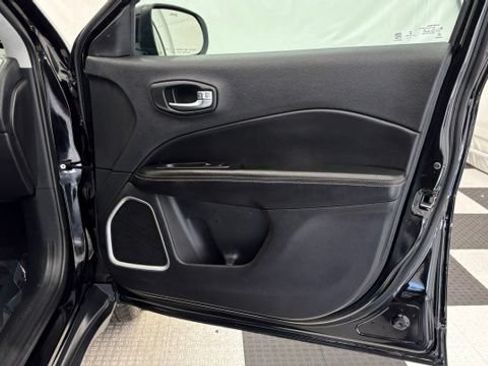 Used 2020 Jeep Compass Latitude FWD image 22