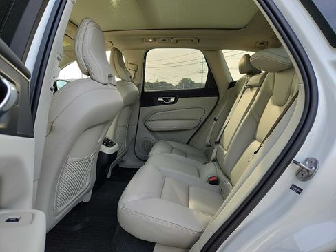 Used 2026 Volvo XC60 B5 Ultra w/ Protection Package Premier AWD/4WD image 10