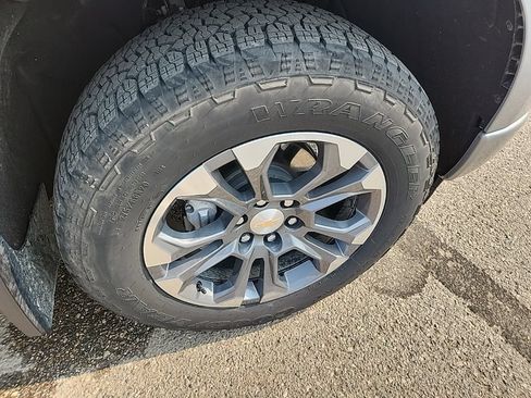 Certified 2026 Chevrolet Silverado 1500 High Country w/ Technology Package AWD/4WD image 55