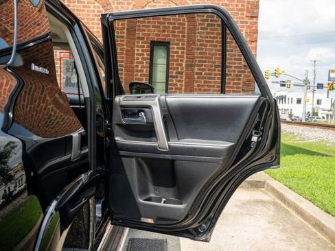 Used 2019 Toyota 4Runner 4WD image 45