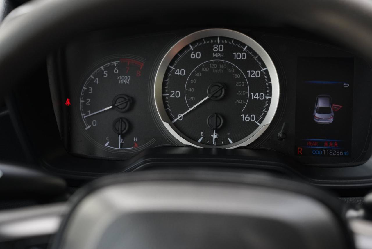 Used 2020 Toyota Corolla LE FWD image 19