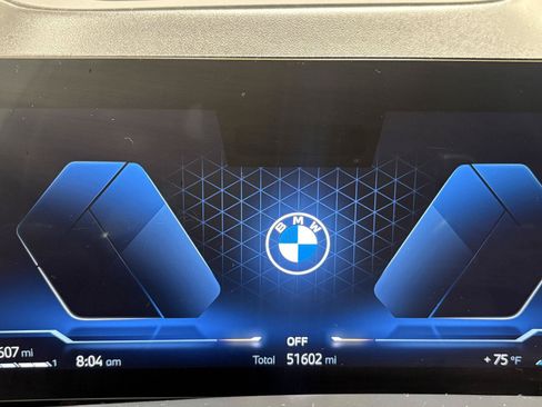 Used 2023 BMW X7 xDrive40i w/ Executive Package AWD/4WD image 21