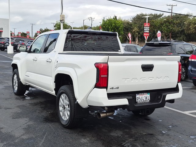 Used 2026 Toyota Tacoma SR5 AWD/4WD image 11