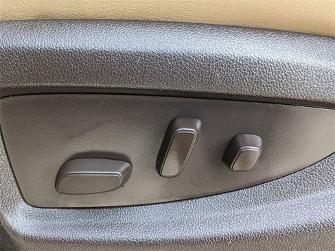 Used 2017 GMC Sierra 2500 Denali w/ Duramax Plus Package image 22