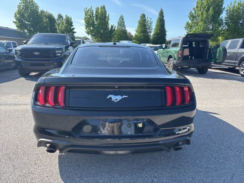 Used 2020 Ford Mustang Coupe RWD image 6