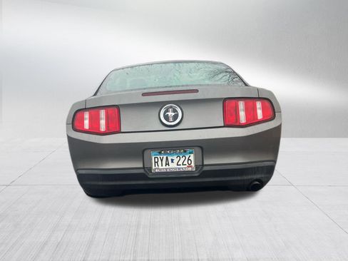 Used 2010 Ford Mustang Coupe image 6