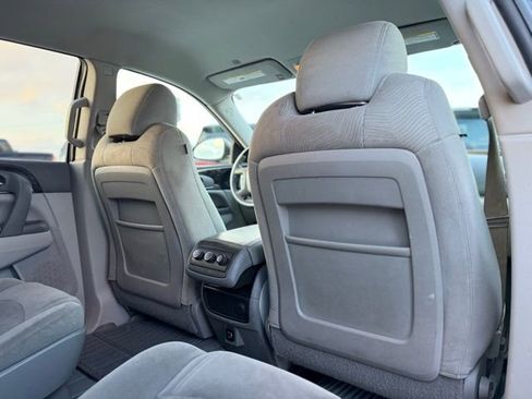 Used 2017 Buick Enclave Convenience image 19