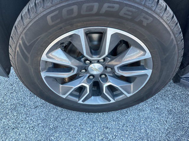 Used 2021 Chevrolet Suburban LT RWD image 9