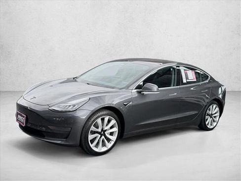 Used 2018 Tesla Model 3 Long Range RWD image 1