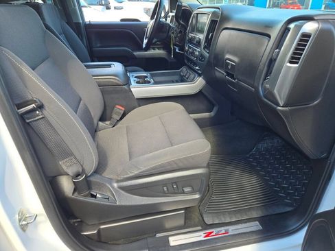 Used 2018 Chevrolet Silverado 1500 LT w/ All Star Edition AWD/4WD image 13