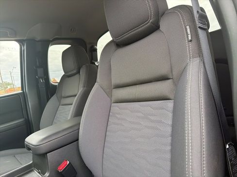 Certified 2023 Nissan Frontier SV w/ Technology Package image 8