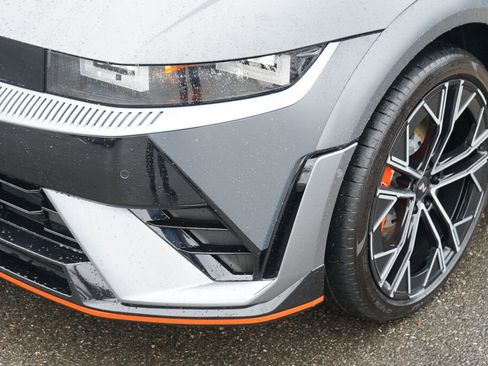 Certified 2025 Hyundai Ioniq 5 N AWD/4WD image 28