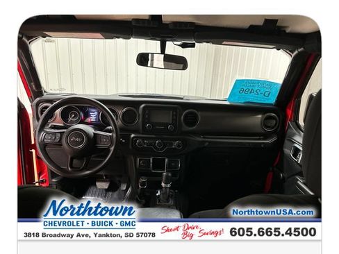 Used 2018 Jeep Wrangler Unlimited Sport AWD/4WD image 12