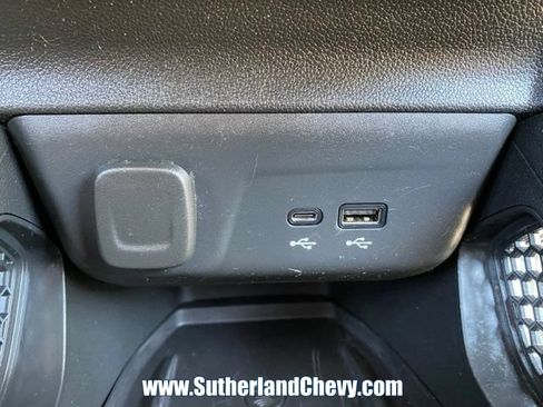 Used 2024 Chevrolet TrailBlazer LT w/ Convenience Package AWD/4WD image 32