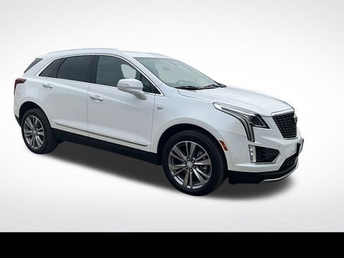 Certified 2025 Cadillac XT5 Premium Luxury w/ Technology Package AWD/4WD image 22