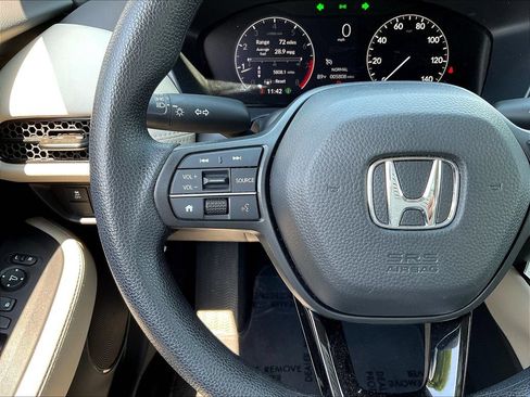 Used 2024 Honda HR-V LX image 12