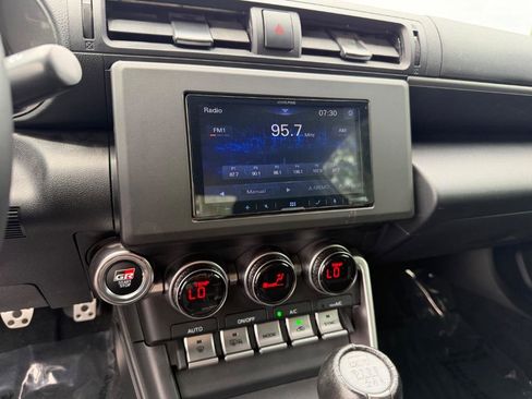 Used 2023 Toyota GR86 Premium w/ ALL Weather Mat Package (TMS) RWD image 19