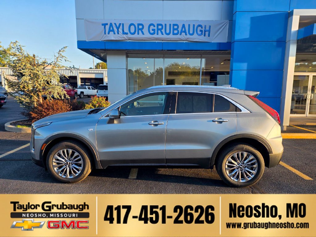 Used 2025 Cadillac XT4 Premium Luxury AWD/4WD image 1