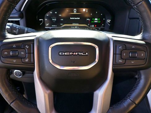 Certified 2022 GMC Yukon Denali image 33