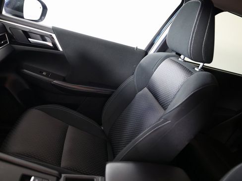 Used 2024 Mitsubishi Outlander ES image 30