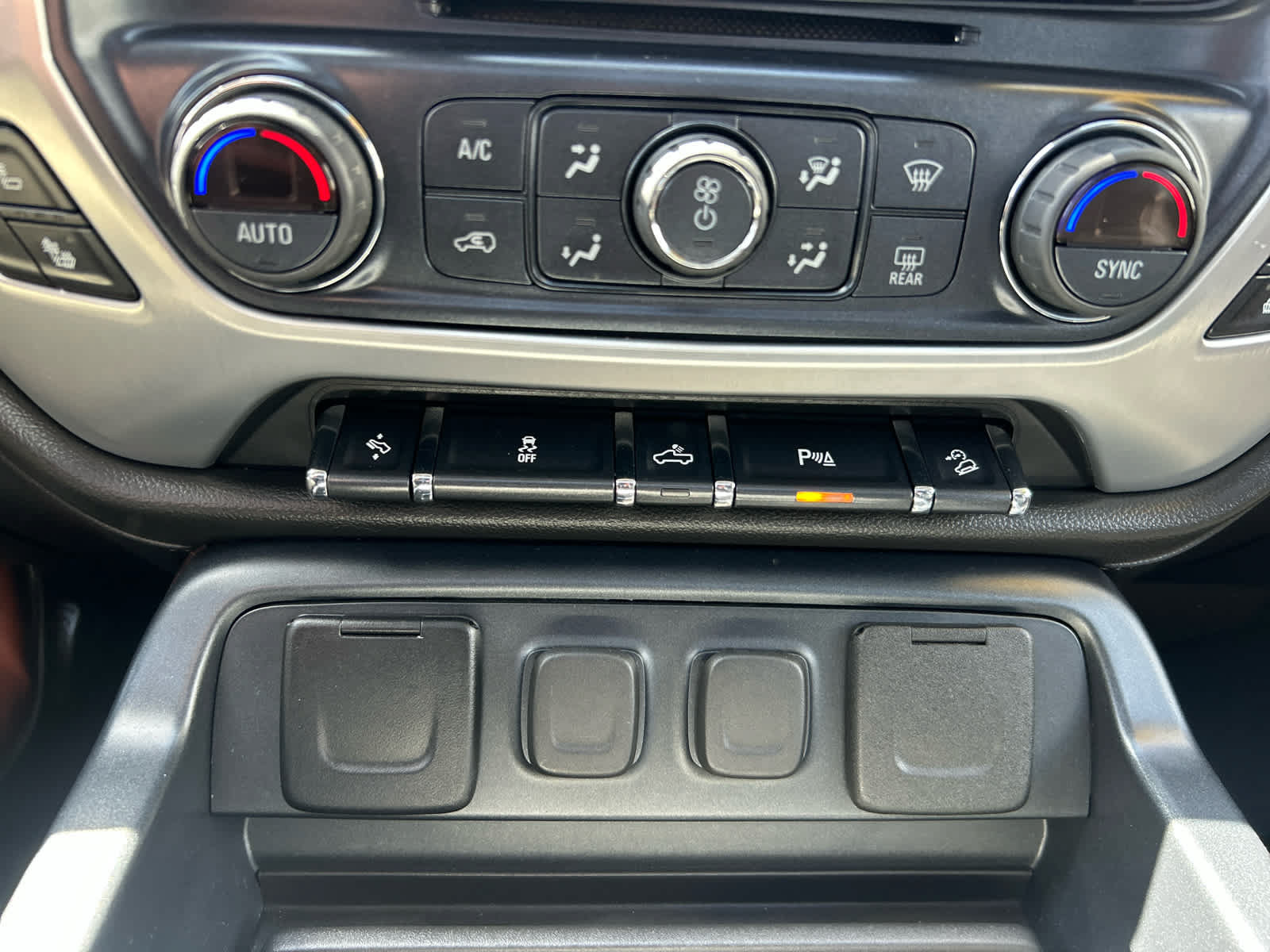 Used 2018 GMC Sierra 1500 SLT w/ SLT Premium Package AWD/4WD image 20