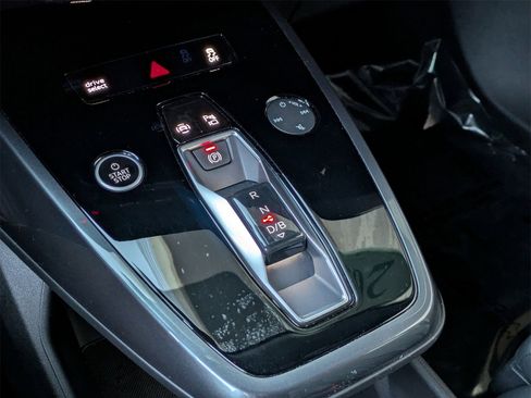 Used 2023 Audi Q4 e-tron Premium image 14