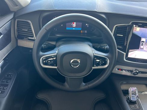 Used 2025 Volvo XC90 T8 Ultra AWD/4WD image 18