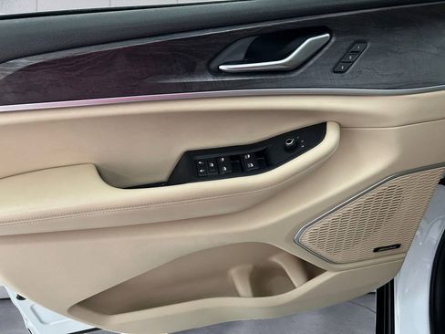 Used 2021 Jeep Grand Cherokee L Limited image 12