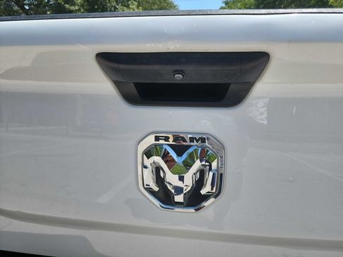 Used 2022 RAM 2500 Tradesman w/ Chrome Appearance Group RWD image 10
