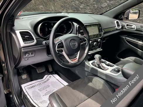 Used 2019 Jeep Grand Cherokee Trailhawk w/ Interior Metal Package AWD/4WD image 12