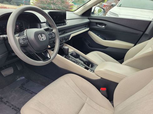 Used 2023 Honda Accord LX image 12