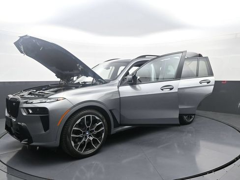 Used 2025 BMW X7 M60i w/ Executive Package AWD/4WD image 40