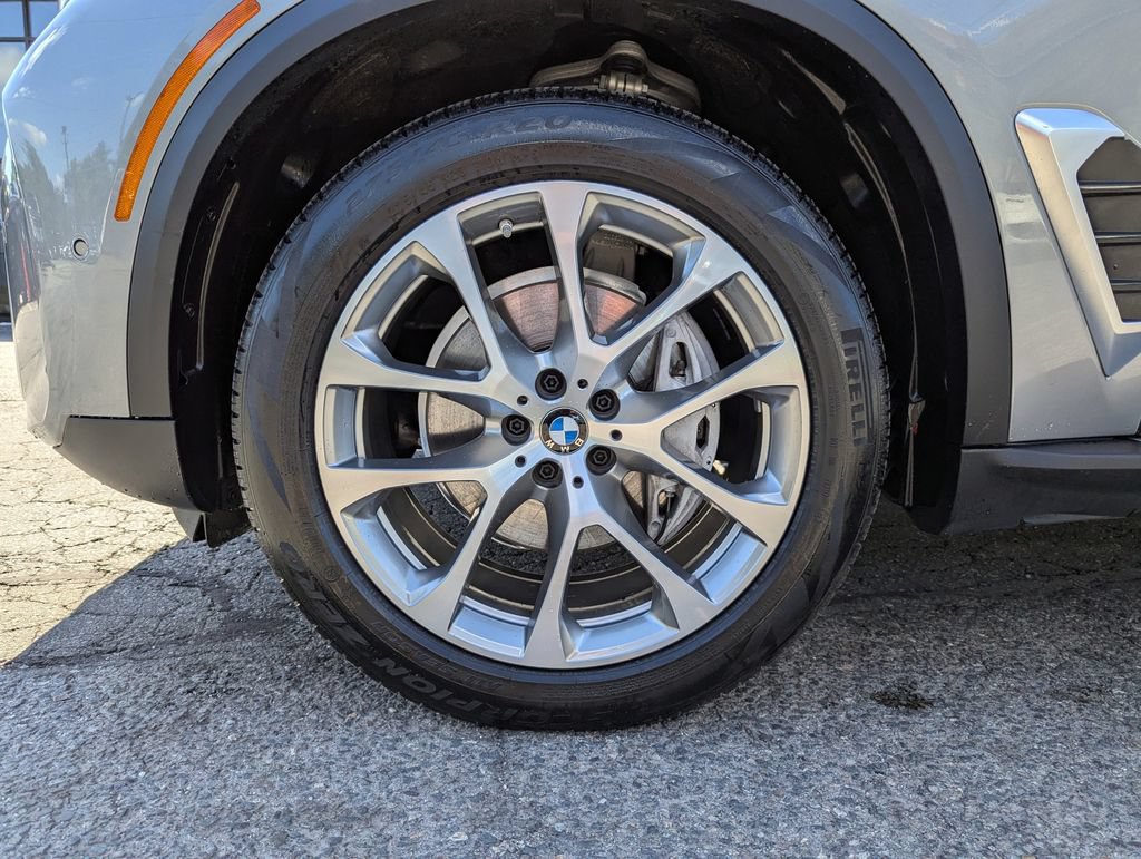 Used 2024 BMW X5 xDrive40i w/ Premium Package AWD/4WD image 52