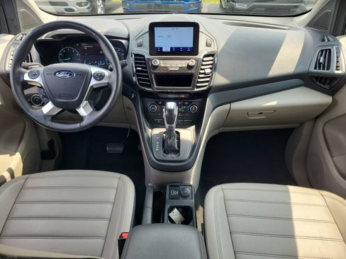 Certified 2023 Ford Transit Connect Titanium FWD image 11