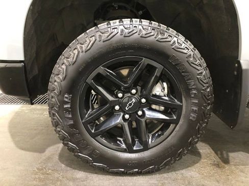 Certified 2024 Chevrolet Silverado 1500 Custom Trail Boss w/ LPO, Dark Essentials Package image 24