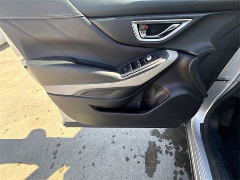 Used 2022 Subaru Forester Limited image 13