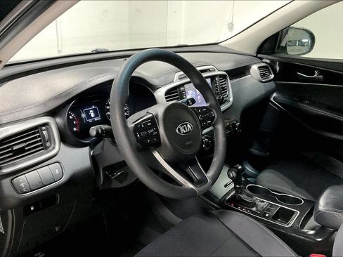 Used 2016 Kia Sorento L FWD image 16