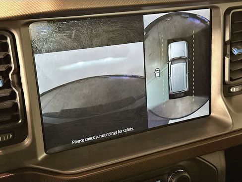 Used 2021 Ford Bronco Outer Banks w/ Sasquatch Package image 28