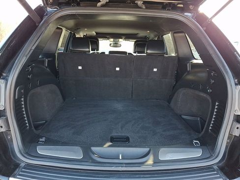 Used 2019 Jeep Grand Cherokee Limited image 31