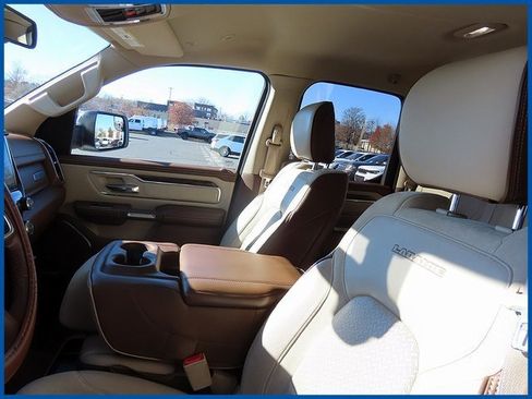 Certified 2019 RAM 1500 Laramie image 13