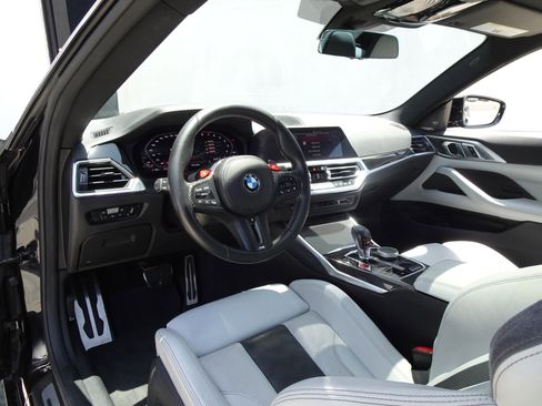 Used 2021 BMW M4 Competition w/ Executive Package RWD image 11