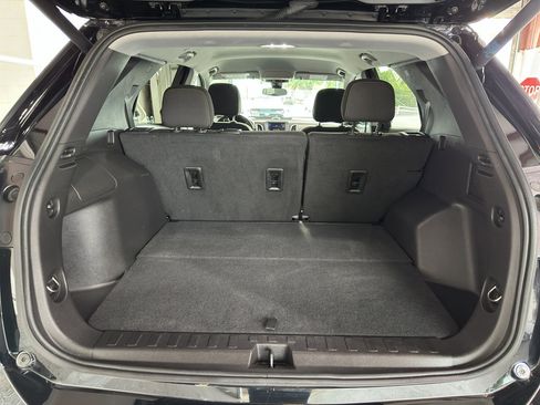 Used 2024 Chevrolet Equinox LT image 27