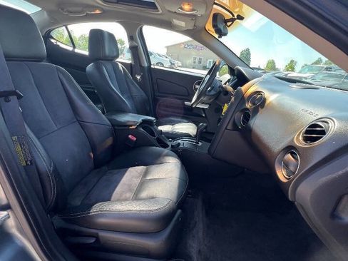 Used 2006 Pontiac Grand Prix GXP w/ Sun And Sound Package FWD image 18
