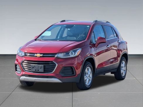Used 2019 Chevrolet Trax LT w/ LT Convenience Package image 8