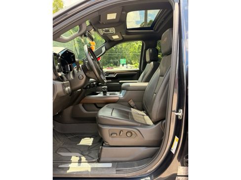 Used 2024 Chevrolet Silverado 1500 High Country w/ High Country Premium Package AWD/4WD image 15