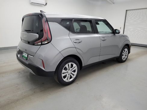 Used 2023 Kia Soul LX FWD image 10