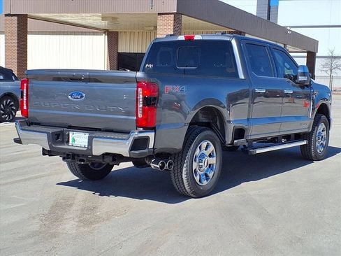 New 2026 Ford F250 Lariat w/ Chrome Package image 4