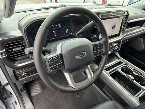 New 2026 Ford F250 Lariat w/ Black Appearance Package image 34