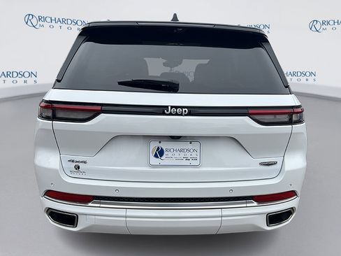 Certified 2023 Jeep Grand Cherokee Summit w/ Adv Protech Group IV image 4